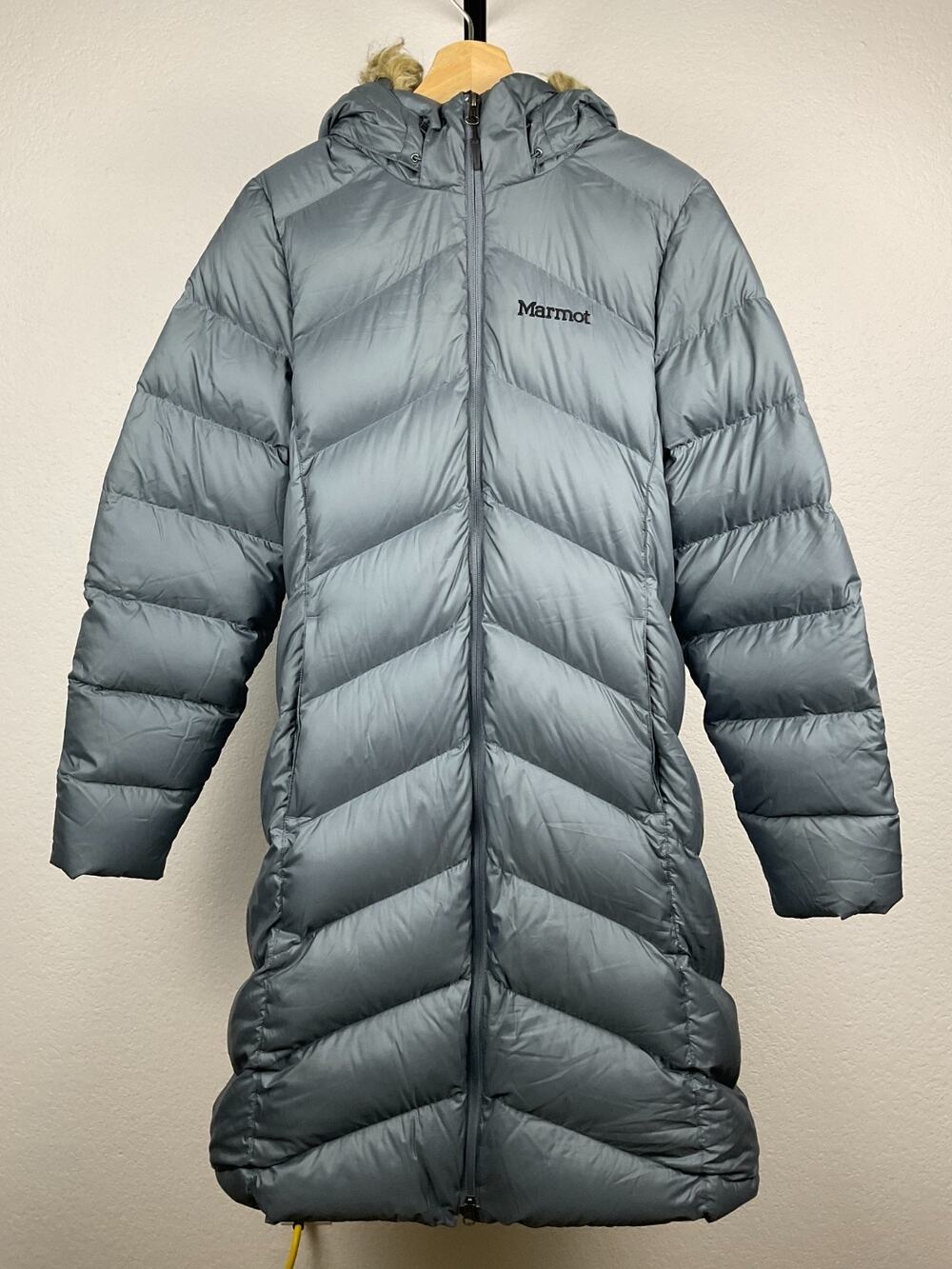 Marmot Women’s L 700 Fill Down Long Puffer Parka Blue Faux Fur Hood E78090